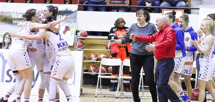 [WYWIAD] Alicja Sztąberska, trenerka koszykarek KKS Olsztyn: ''Mecze bez publiczności to zupełnie coś innego...''