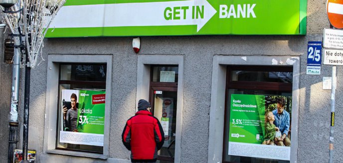 Artykuł: Upadły bank wypłaci klientom odsetki? W tle niespłacone kredyty frankowe