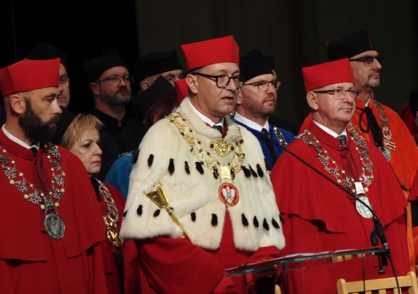 Artykuł: UWM oficjalnie otworzył rok akademicki 2023/2024 [WIDEO]