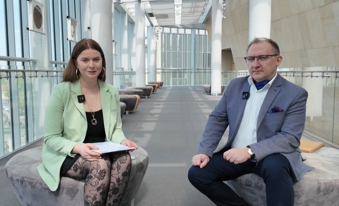 Artykuł: „Muzyka to obraz kreatywności ludzkiego umysłu”. Rozmowa z dyrektorem filharmonii, Januszem Cieplińskim [WIDEO]
