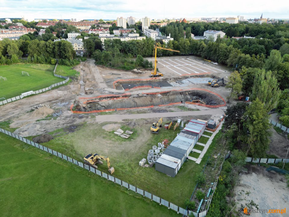 Artykuł: Ciężki sprzęt opanował dawny stadion. Wielka inwestycja przy al. Sybiraków nabiera tempa [ZDJĘCIA, WIDEO]