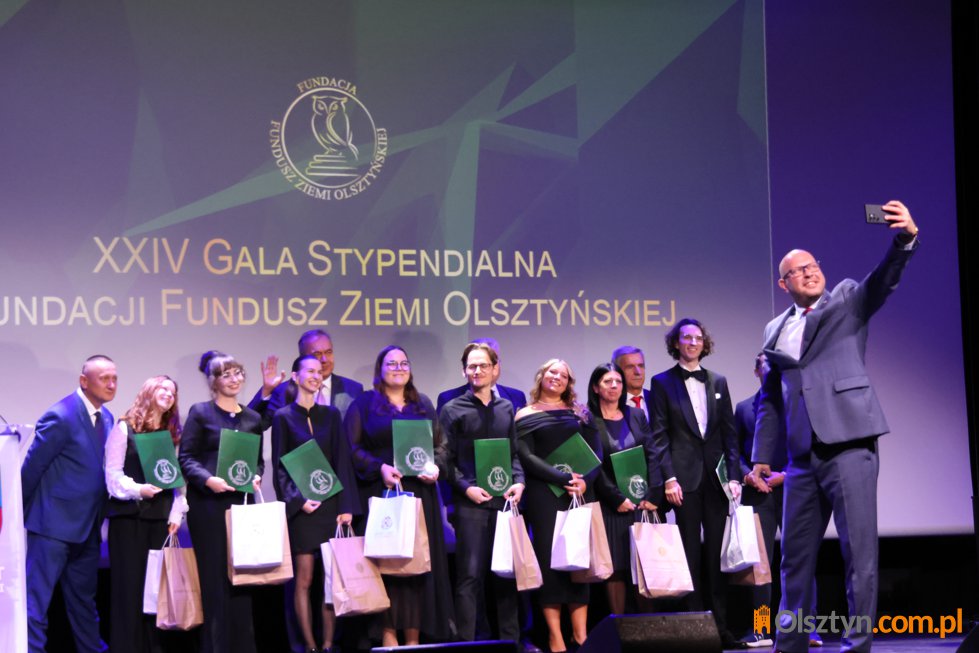 Artykuł: Tu rodzą się przyszłe sukcesy. 85 stypendystów z powiatu olsztyńskiego [ZDJĘCIA, WIDEO]