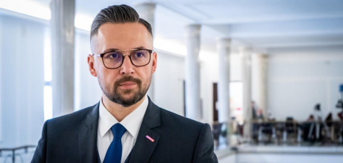 Artykuł: [OPINIE] Marcin Kulasek: ''Polacy potrzebują tych pieniędzy''