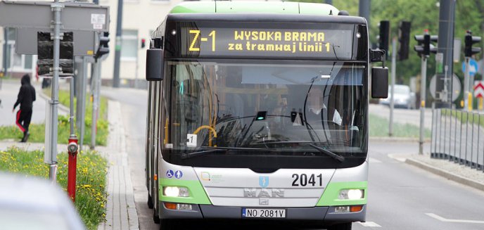 Uchodźcy z Ukrainy będą jeździli komunikacją miejską w Olsztynie za darmo? Jest projekt uchwały