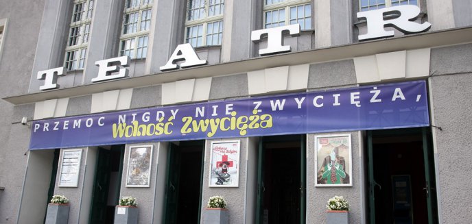 ''Po Polsce jeździ autobus z kandydatami na dyrektorów''. Kto wysiądzie przed Teatrem im. S. Jaracza?