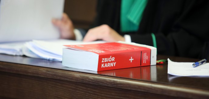 Pomoc zabójcy w Wigilię: uprali buty, spalili zakrwawioną koszulkę. Sąd wydał zaskakujący wyrok?