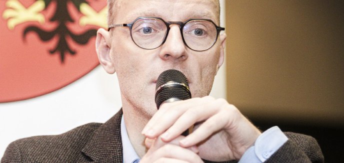 Artykuł: Po prezydenckim wecie pojechali do Niemiec. Dyrektor Teatru im. Stefana Jaracza poślubił partnera