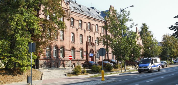 Olsztyn. 51-latek stracił 62 tys. zł. Oszuści byli bezwzględni