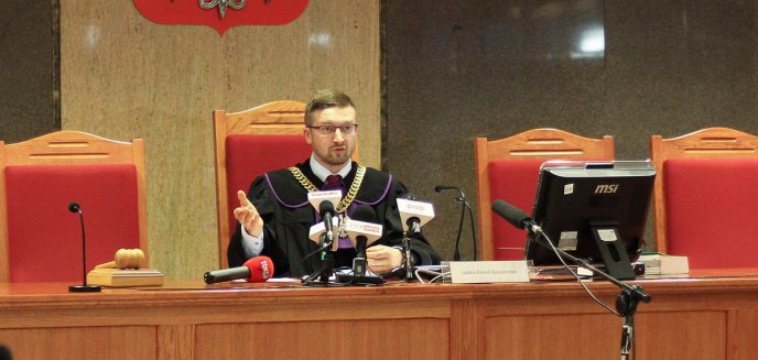 Artykuł: Nowy termin rozprawy szefowej Kancelarii Sejmu. Kto zastąpi sędziego Pawła Juszczyszyna?
