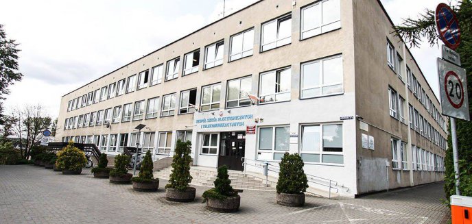Artykuł: Koronawirus w ''Elektroniku'' w Olsztynie? Szkoła przechodzi na zdalny tryb nauczania