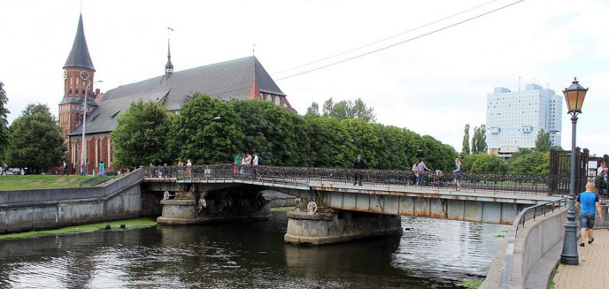 Kaliningrad: Rośnie bezrobocie, ''Polacy z automatami na ulicach'', turyści do Turcji, niebezpieczny gaz...